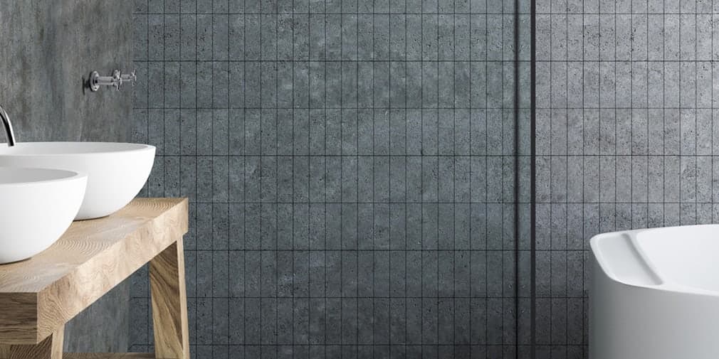 Baño o cocina de estilo industrial con grifería FV